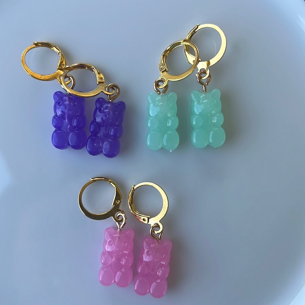 NEW GUMMIE BEAR EARRINGS - Picture 1 of 3
